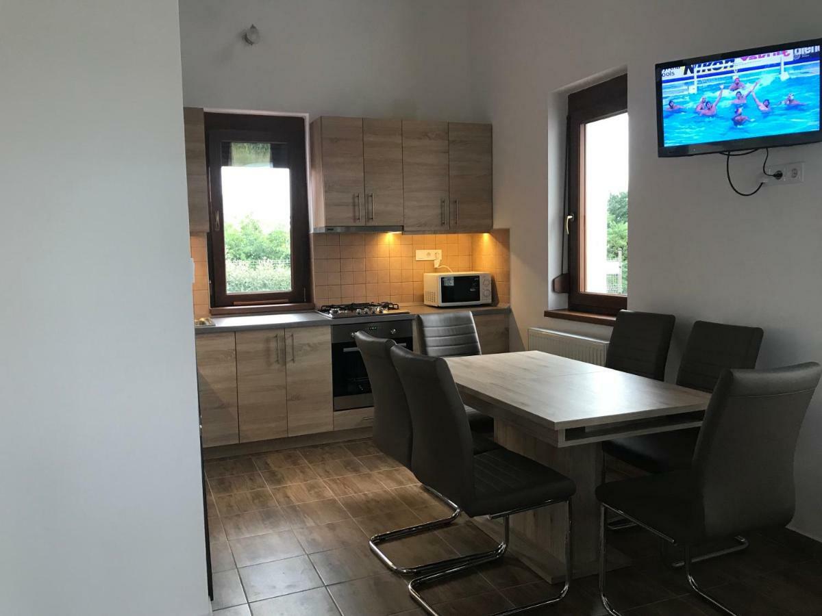 Villa Arvalanyhaj Vendeghaz Balatonakali Exterior foto